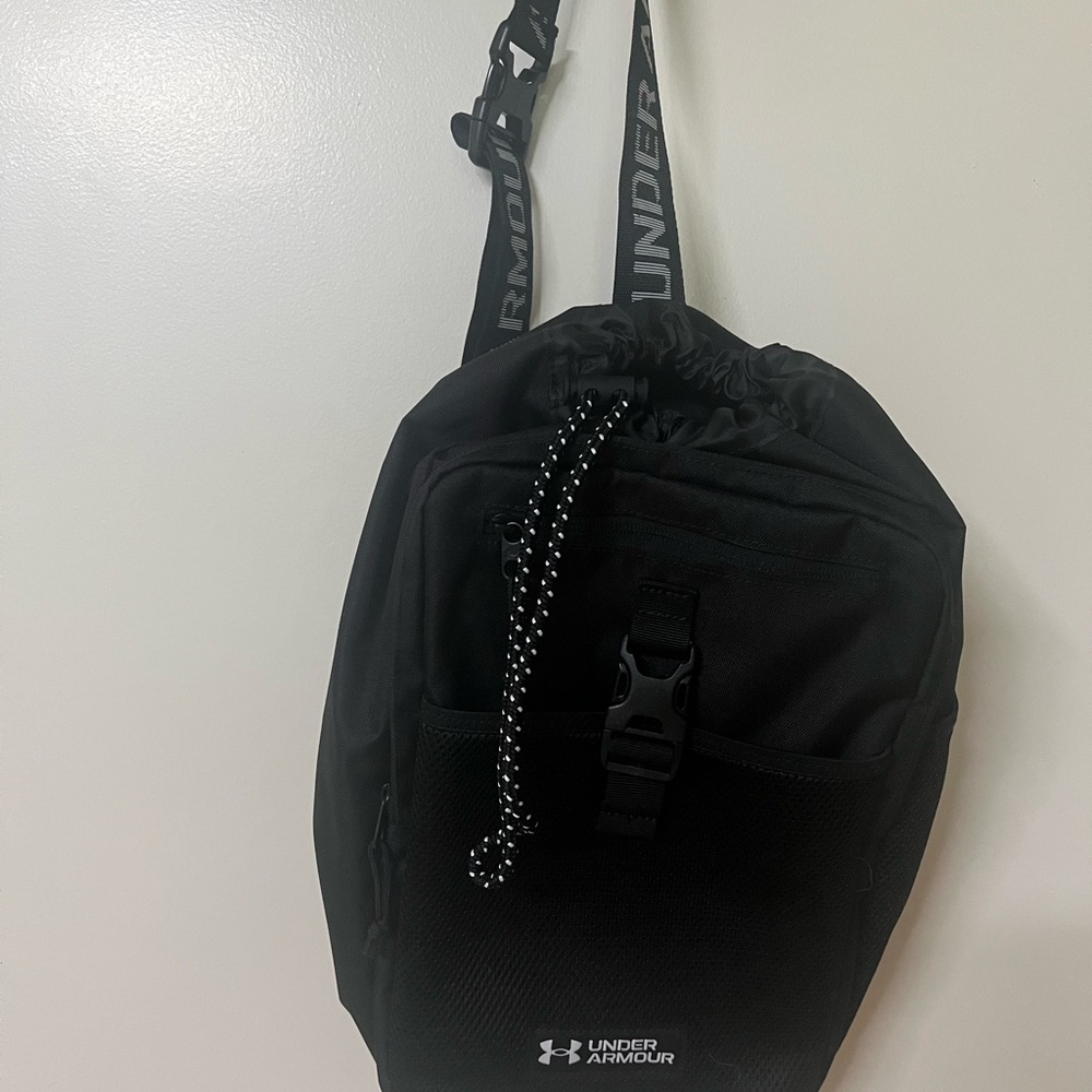Under Armour Black Slingpack